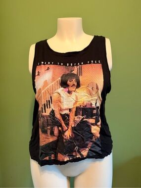 Black Graphic Women’s Tank Top with 'I Want to Break Free' Print